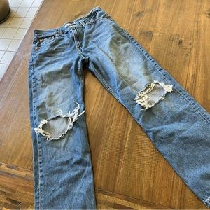 Levi’s Low Pro Straight Size 29 Distressed Denim